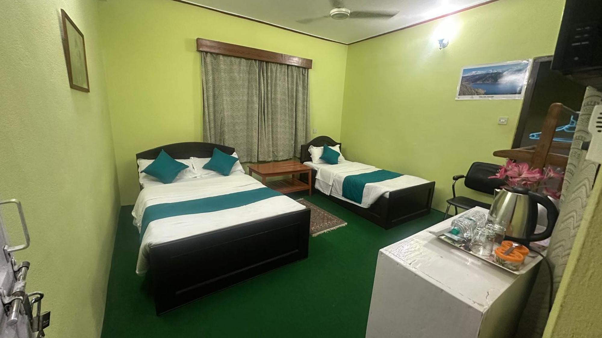 New Pokhara Lodge - Pokhara Lakeside Luaran gambar