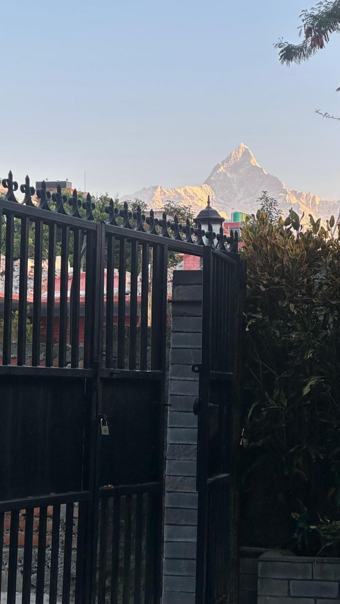 New Pokhara Lodge - Pokhara Lakeside Luaran gambar