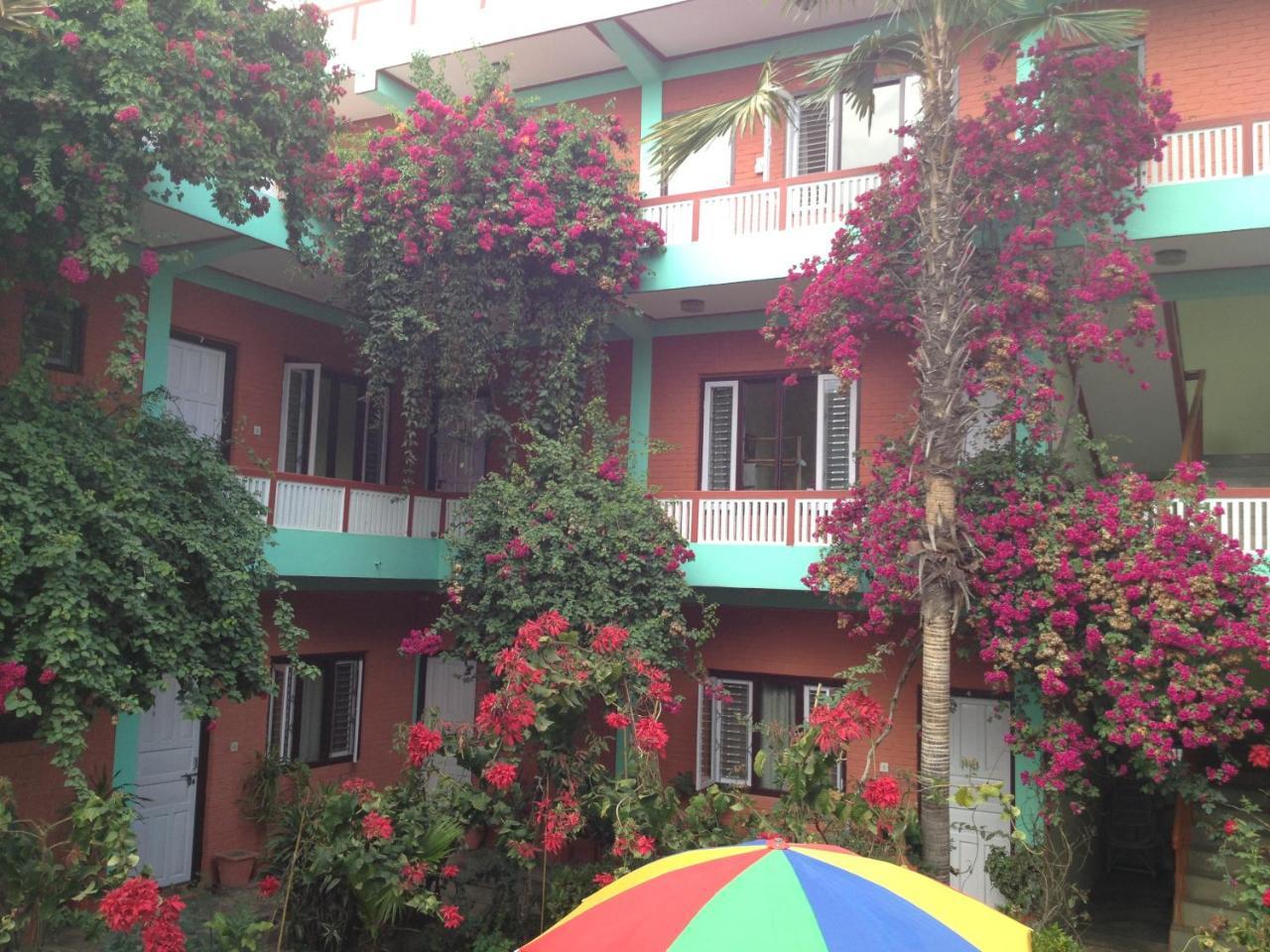 New Pokhara Lodge - Pokhara Lakeside Luaran gambar