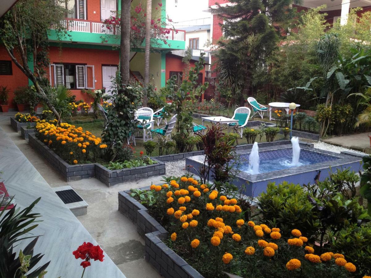 New Pokhara Lodge - Pokhara Lakeside Luaran gambar